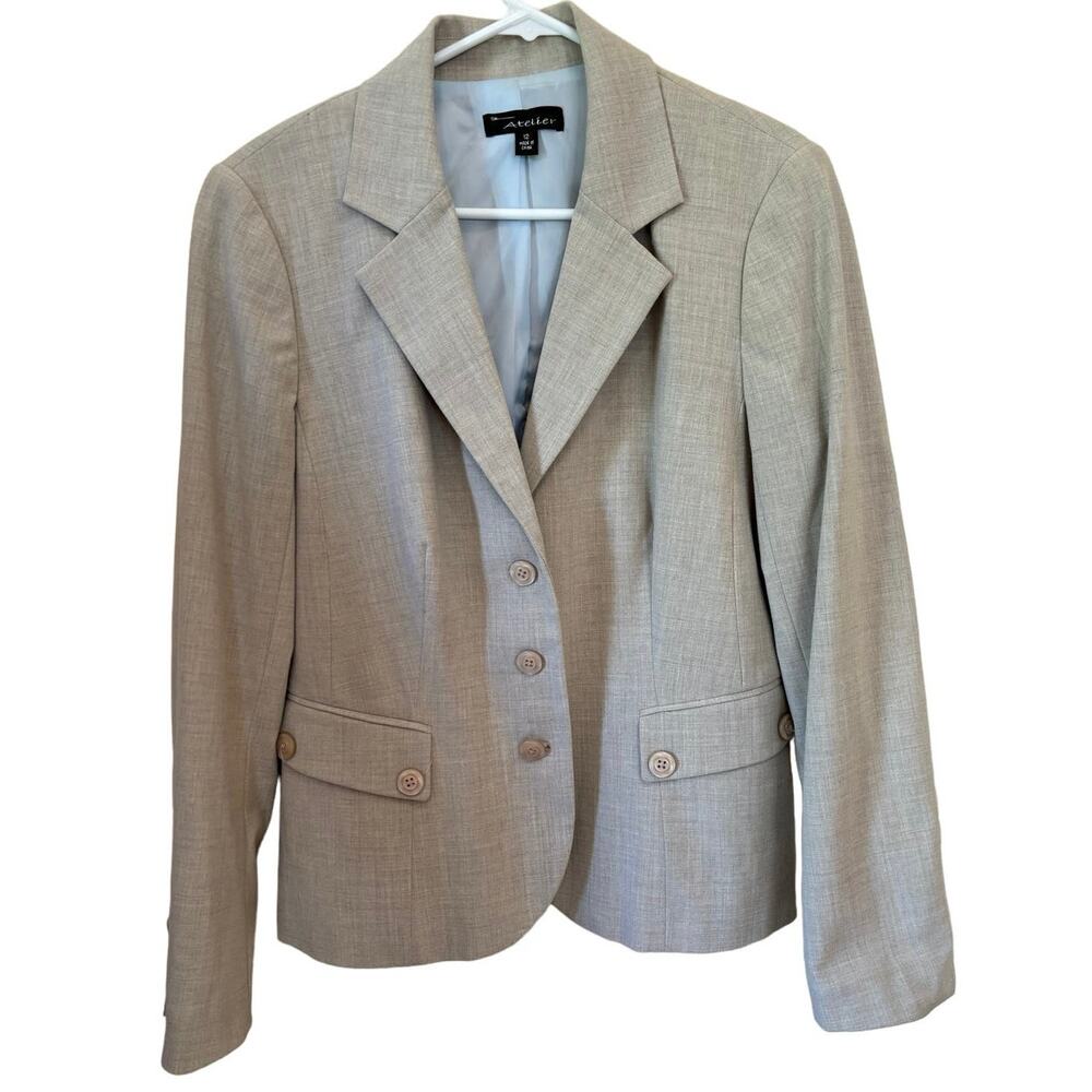 ATELIER Three Button Stylish Feminine Neutral
Color Blazer Jacket Women’s 12